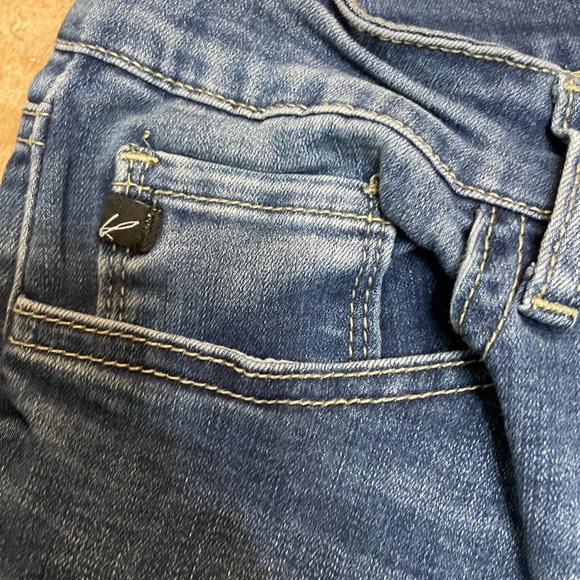 Kancan Womens Jeans Mid Rise Skinny style KC11214CHD Size 9 28 Medium Wash Denim - Picture 3 of 5